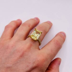 14K Gold Ring with Yellow Emerald , Cut Stone